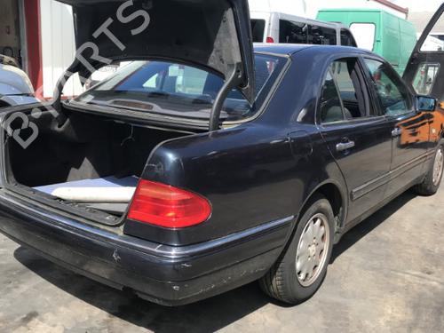 Left front door MERCEDES-BENZ E-CLASS (W210) E 290 Turbo-D (210.017) | BP25644675C2 
