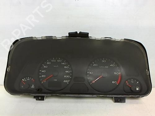 Used Instrument cluster PEUGEOT 306 (7B, N3, N5) 1.9 SRDT (90 hp) 25644072