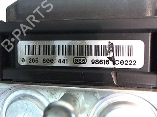 Used ABS pump ABS pump PEUGEOT 107 (PM_, PN_) 1.0 (68 hp) 25647147 25647147