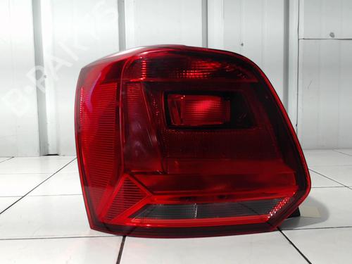 Farolim esquerdo VW POLO V (6R1, 6C1) 1.4 TDI (75 hp) 31146873