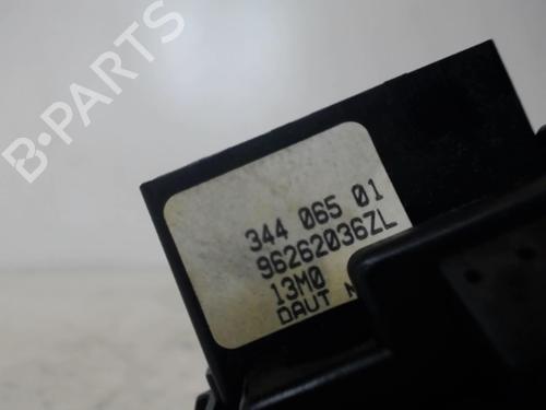 Steering column stalk PEUGEOT 206 CC (2D) 1.6 16V (2DNFUF, 2DNFUR) | BP25636766I23 