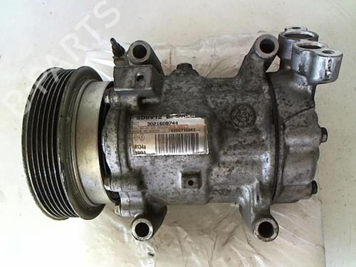 Used AC compressor RENAULT CLIO II (BB_, CB_) 1.5 dCi (BB3N, CB3N) (84 hp) 25641078