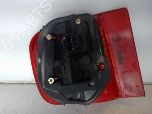 Used Right taillight Right taillight FIAT MULTIPLA (186_) 1.9 JTD (186AXE1A) (120 hp) 25632852 25632852