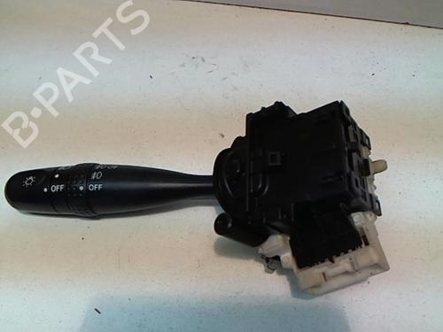 Used Switch TOYOTA YARIS (_P1_) 1.4 D-4D (NLP10_, NLP10R) (75 hp) 25646631