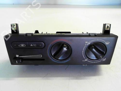 Used Climate control Climate control PEUGEOT 406 (8B) 2.1 TD 12V (109 hp) 25640909 25640909