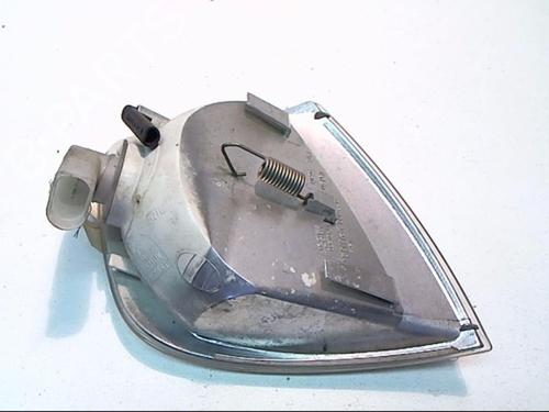 Used Left front indicator Left front indicator VW POLO (6N2) 1.9 SDI (64 hp) 25641512 25641512