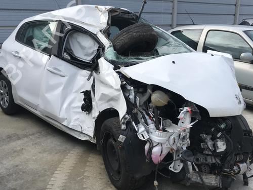Used Parts PEUGEOT 208 I (CA_, CC_) 1.6 HDi / BlueHDi 75 (75 hp) 4240083