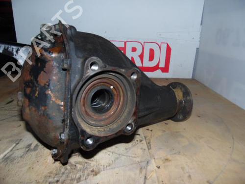 Used Front differential Front differential MITSUBISHI PAJERO I (L04_G, L14_G) 2.5 TD (L044G, L049G) (95 hp) 33421598 33421598