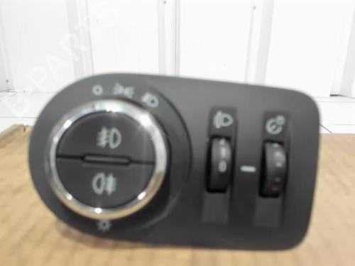 Used Headlight switch OPEL CORSA D (S07) 1.2 (L08, L68) (86 hp) 25647577