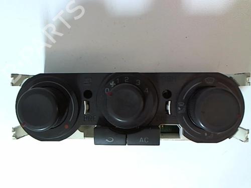 Used Climate control Climate control 25631933 25631933