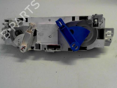 climate-control-renault-megane-iii-hatchback-bz01_-b3_-2008-25633775 main image