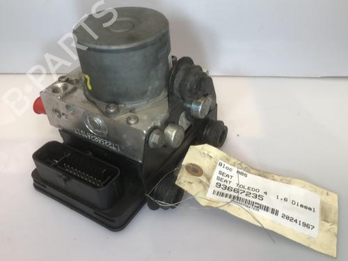Used ABS pump SEAT TOLEDO IV (KG3) 1.6 TDI (105 hp) 28521614