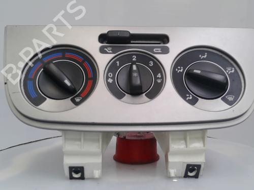 Commande Chauffage FIAT QUBO (225_) 1.3 D Multijet (225CXB1A, 225AXB1A, 225CXB11, 225AXB11,... (75 hp) 32136612