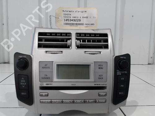 Used Radio TOYOTA YARIS (_P9_) 1.3 VVT-i (SCP90_, SCP90R) (87 hp) 26666355