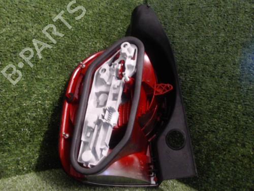 Used Right taillight Right taillight RENAULT MODUS / GRAND MODUS (F/JP0_) 1.5 dCi (FP0D, JP0D) (82 hp) 25642802 25642802