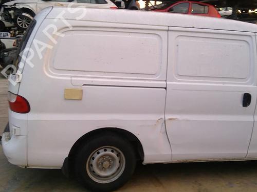 Left headlight HYUNDAI H-1 / STAREX Bus (A1) 2.5 TCi | BP25631681C28  - Image 6