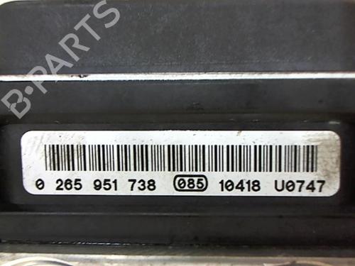 ABS pump PEUGEOT 5008 (0U_, 0E_) 1.6 HDi | BP25644017M43 