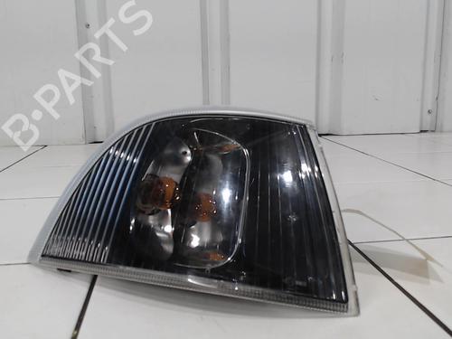 Used Right front indicator Right front indicator VOLVO V40 Estate (645) 1.8 i (125 hp) 27217230 27217230