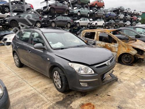 Fuel flap HYUNDAI i30 Estate (FD) 1.6 CRDi | BP25629314C131 