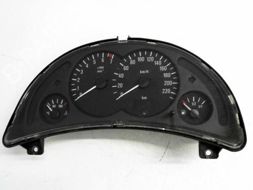 Used Instrument cluster Instrument cluster OPEL CORSA C (X01) 1.2 (F08, F68) (75 hp) 25640789 25640789