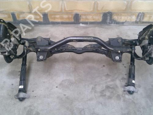 Used Rear axle VW TOURAN (5T1) 1.6 TDI (115 hp) 25633188