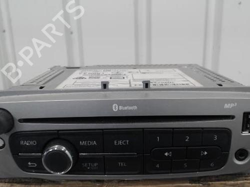 Used Radio RENAULT SCÉNIC III (JZ0/1_) 1.5 dCi (JZ02, JZ0R) (95 hp) 25628717