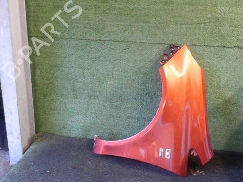 Left front fenders BMW 3 (E90) 330 d | BP25631071C41 