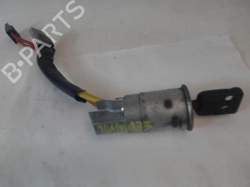 Used Ignition barrel RENAULT TRAFIC Bus (T_, P_, V_) 2.1 D (58 hp) 25635897