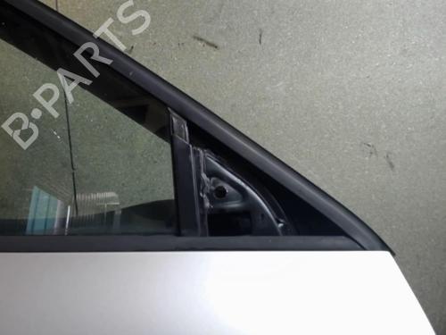 Used Right front door Right front door 25633098 25633098