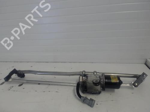 Used Front wiper motor NISSAN INTERSTAR Van (X70) dCi 150 (145 hp) 25648795