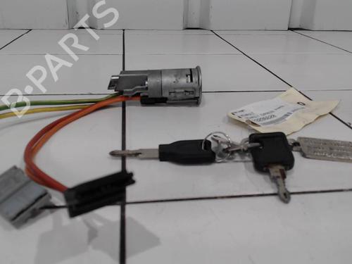 Used Ignition barrel Ignition barrel RENAULT RAPID Box Body/MPV (F40_, G40_) 1.0 (37 hp) 25628647 25628647