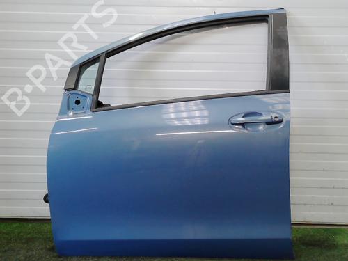 Used Left front door TOYOTA YARIS (_P9_) 1.4 D-4D (NLP90_, NLP90R) (90 hp) 30933216