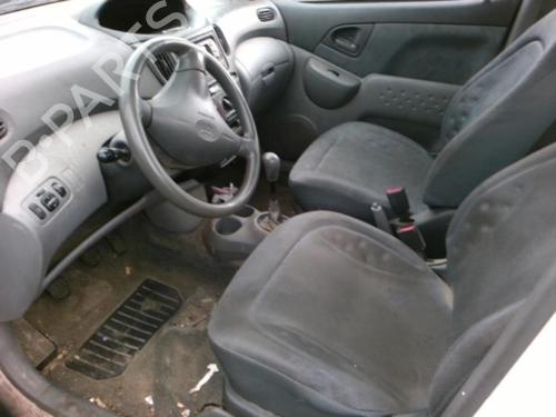 Used Parts TOYOTA YARIS VERSO (_P2_)    2526903