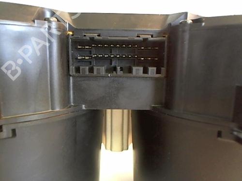 Used Instrument cluster Instrument cluster CHEVROLET AVEO / KALOS Hatchback (T200) 1.4 (83 hp) 25641369 25641369