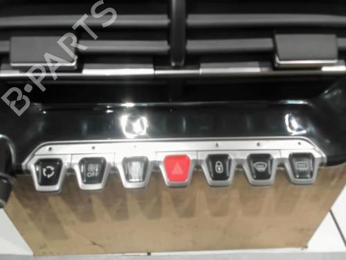 Used Climate control Climate control 25647745 25647745