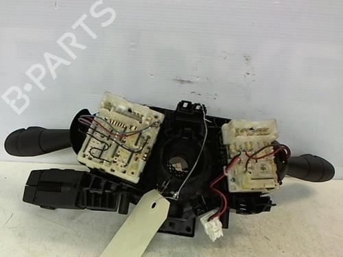 Used Steering column stalk Steering column stalk RENAULT TWINGO III (BCM_, BCA_) 0.9 TCe 90 (BCM9, BCM2) (90 hp) 25643799 25643799