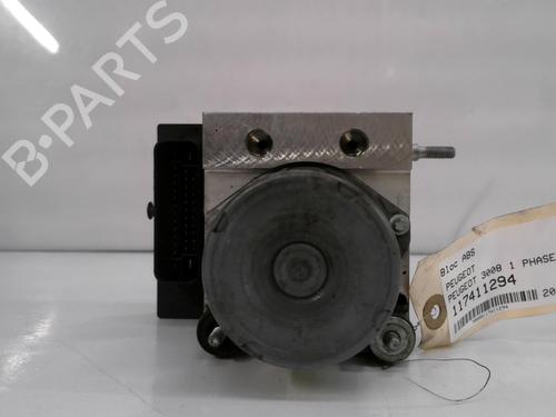 Pompe ABS PEUGEOT 3008 I MPV (0U_) 1.6 HDi (109 hp) 32134244