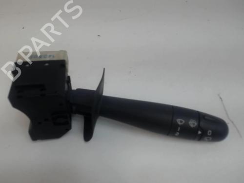 Used Steering column stalk RENAULT CLIO II (BB_, CB_) 1.5 dCi (B/CB07) (65 hp) 25643353