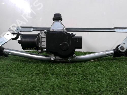 Used Front wiper motor DACIA SANDERO III 1.0 TCe 100 ECO-G (101 hp) 31176313