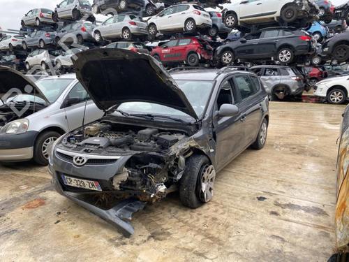 Fuel flap HYUNDAI i30 Estate (FD) 1.6 CRDi | BP25629314C131 