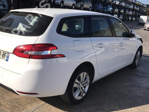 Interior roof light PEUGEOT 308 SW II (LC_, LJ_, LR_, LX_, L4_) 1.5 BlueHDi 100 | BP25634322I8