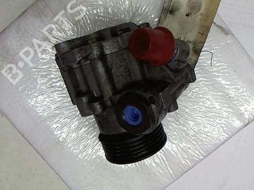 Used Steering pump Steering pump FORD MONDEO I Turnier (BNP) [1993-1996] 25641095 25641095