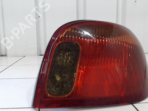 Højre baglygte TOYOTA YARIS (_P1_) 1.4 D-4D (NLP10_, NLP10R) (75 hp) 27150077