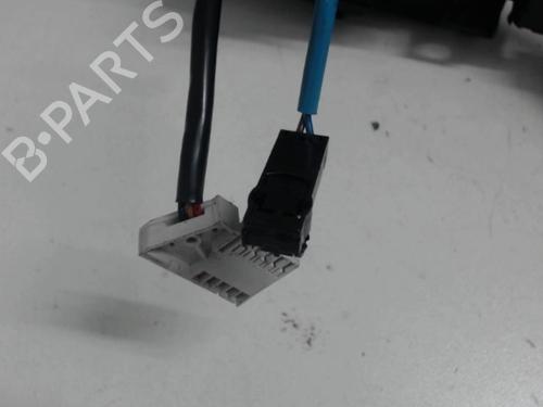 Used Steering column stalk Steering column stalk PEUGEOT 207 (WA_, WC_) 1.4 HDi (68 hp) 25635590 25635590