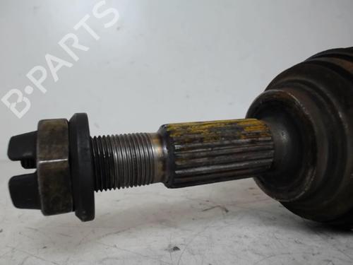 Used Left front driveshaft Left front driveshaft RENAULT CLIO III (BR0/1, CR0/1) 1.6 16V (BR05, BR0B, BR0Y, BR15, BR1J, BR1M, BR1Y, CR0B,... (112 hp) 25640236 25640236