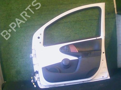 Right front door PEUGEOT 107 (PM_, PN_) 1.0 | BP25634245C3