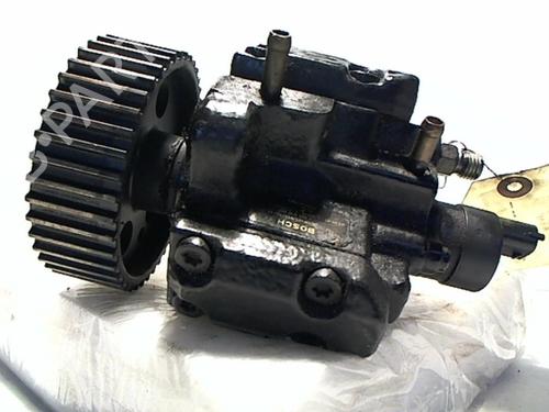 Used Injection pump FIAT STILO Multi Wagon (192_) 1.9 JTD (115 hp) 25638000