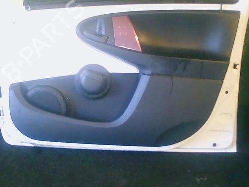 Right front door PEUGEOT 107 (PM_, PN_) 1.0 | BP25634245C3
