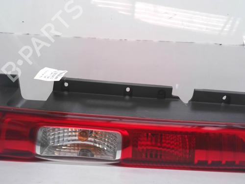 Używane Lampa tylna prawa OPEL VIVARO A Van (X83) 2.0 CDTI (F7) (114 hp) 29926885