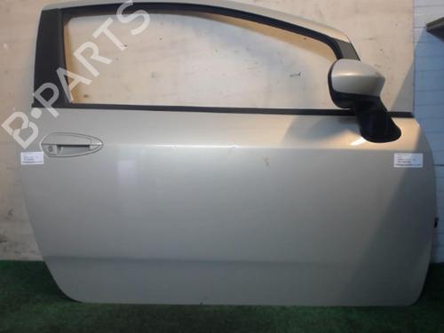 Used Right front door FIAT GRANDE PUNTO (199_) 1.3 D Multijet (75 hp) 25630460